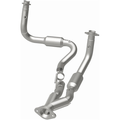 MagnaFlow 2005-2006 Jeep Grand Cherokee 4.7L OEM Grade Federal / EPA Compliant Direct-Fit Catalytic Converter 49686