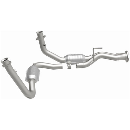MagnaFlow 2006-2007 Jeep Commander 3.7L | 2005-2006 Jeep Grand Cherokee 3.7L OEM Grade Federal / EPA Compliant Direct-Fit Catalytic Converter 49687