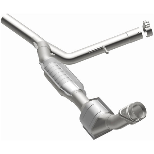 MagnaFlow 2004-2008 Ford F-150 5.4L | 2006-2008 Lincoln Mark LT 5.4L OEM Grade Federal / EPA Compliant Direct-Fit Catalytic Converter 49706
