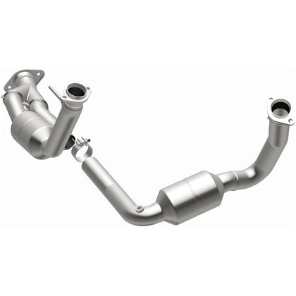 MagnaFlow OEM Grade Federal / EPA Compliant Direct-Fit Catalytic Converter 49709