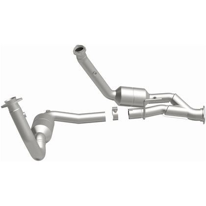 MagnaFlow OEM Grade Federal / EPA Compliant Direct-Fit Catalytic Converter 49709