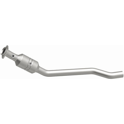 MagnaFlow 2011-2019 Dodge Durango 5.7L | 2011-2019 Jeep Grand Cherokee 5.7L OEM Grade Federal / EPA Compliant Direct-Fit Catalytic Converter 49739
