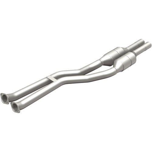 MagnaFlow 2003 BMW 325Ci 2.5L | 2003-2005 BMW 325i 2.5L OEM Grade Federal / EPA Compliant Direct-Fit Catalytic Converter 49760