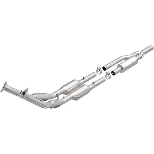 MagnaFlow 2006-2009 Audi A3 Quattro 3.2L | 2008 Volkswagen R32 3.2L OEM Grade Federal / EPA Compliant Direct-Fit Catalytic Converter 49873