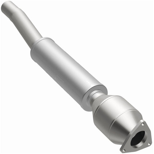 MagnaFlow 2004-2006 Volkswagen Phaeton 4.2L OEM Grade Federal / EPA Compliant Direct-Fit Catalytic Converter 49877
