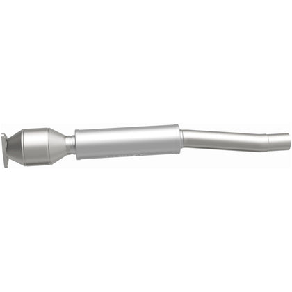 MagnaFlow 2004-2006 Volkswagen Phaeton 4.2L OEM Grade Federal / EPA Compliant Direct-Fit Catalytic Converter 49877