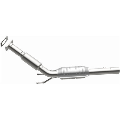 MagnaFlow OEM Grade Federal / EPA Compliant Direct-Fit Catalytic Converter 49990