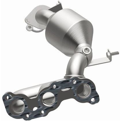 MagnaFlow 2004-2006 Toyota Sienna 3.3L HM Grade Federal / EPA Compliant Direct-Fit Manifold Catalytic Converter 50274