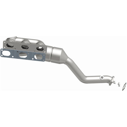 MagnaFlow 1999-2000 BMW 528i 2.8L HM Grade Federal / EPA Compliant Direct-Fit Manifold Catalytic Converter 50465