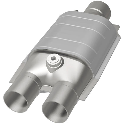 MagnaFlow OEM Grade Federal / EPA Compliant Universal Catalytic Converter 51067