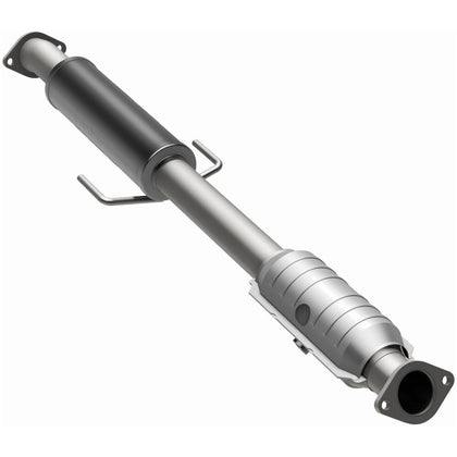 MagnaFlow OEM Grade Federal / EPA Compliant Direct-Fit Catalytic Converter 51133