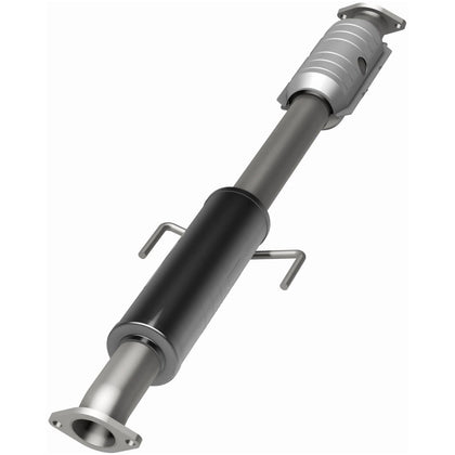 MagnaFlow OEM Grade Federal / EPA Compliant Direct-Fit Catalytic Converter 51133