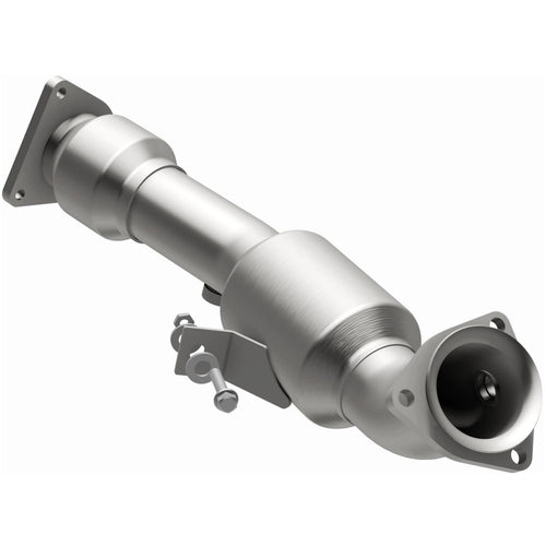 MagnaFlow 2004-2006 Volkswagen Touareg 4.2L OEM Grade Federal / EPA Compliant Direct-Fit Catalytic Converter 51152