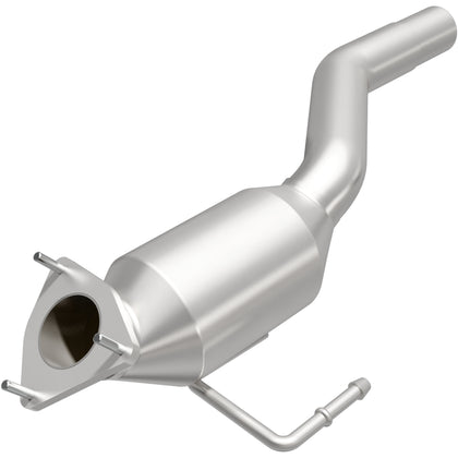 MagnaFlow 2004-2006 Volkswagen Touareg 4.2L OEM Grade Federal / EPA Compliant Direct-Fit Catalytic Converter 51154