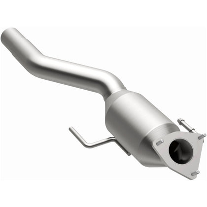 MagnaFlow 2004-2006 Volkswagen Touareg 4.2L OEM Grade Federal / EPA Compliant Direct-Fit Catalytic Converter 51154