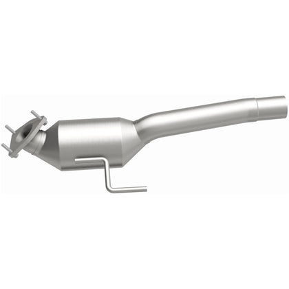 MagnaFlow 2004-2006 Volkswagen Touareg 4.2L OEM Grade Federal / EPA Compliant Direct-Fit Catalytic Converter 51156