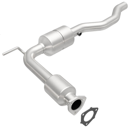MagnaFlow 1997-2003 Volkswagen EuroVan 2.8L OEM Grade Federal / EPA Compliant Direct-Fit Catalytic Converter 51342