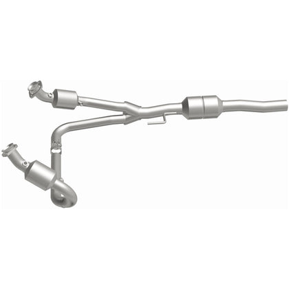 MagnaFlow 2002-2003 Dodge Durango 5.9L OEM Grade Federal / EPA Compliant Direct-Fit Catalytic Converter 51348