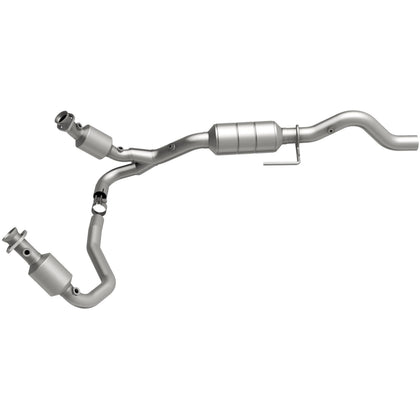 MagnaFlow 2002-2003 Dodge Durango 5.9L OEM Grade Federal / EPA Compliant Direct-Fit Catalytic Converter 51351