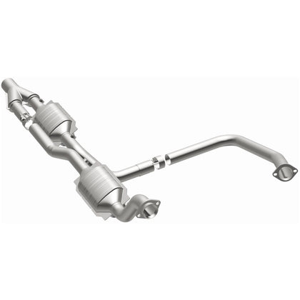 MagnaFlow 2004-2007 Dodge Ram 2500 5.7L | 2004-2007 Dodge Ram 3500 5.7L OEM Grade Federal / EPA Compliant Direct-Fit Catalytic Converter 51358
