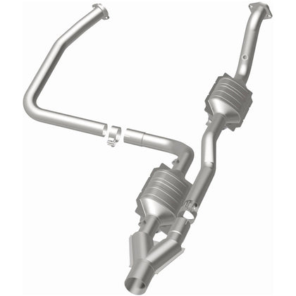 MagnaFlow 2004-2007 Dodge Ram 2500 5.7L | 2004-2007 Dodge Ram 3500 5.7L OEM Grade Federal / EPA Compliant Direct-Fit Catalytic Converter 51358