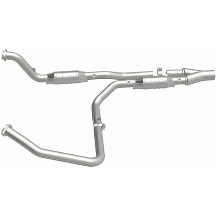 MagnaFlow 2004-2007 Dodge Ram 2500 5.7L | 2004-2007 Dodge Ram 3500 5.7L OEM Grade Federal / EPA Compliant Direct-Fit Catalytic Converter 51358
