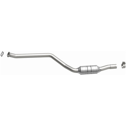 MagnaFlow OEM Grade Federal / EPA Compliant Direct-Fit Catalytic Converter 51374