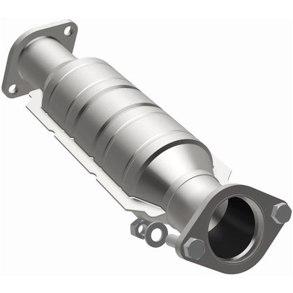 MagnaFlow OEM Grade Federal / EPA Compliant Direct-Fit Catalytic Converter 51426