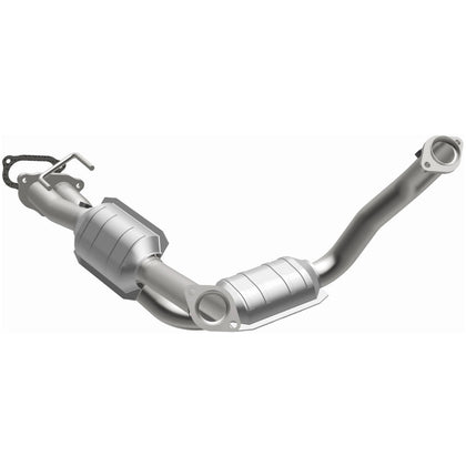 MagnaFlow 2004-2006 Ford Ranger 3.0L | 2004-2006 Mazda B3000 3.0L OEM Grade Federal / EPA Compliant Direct-Fit Catalytic Converter 51458