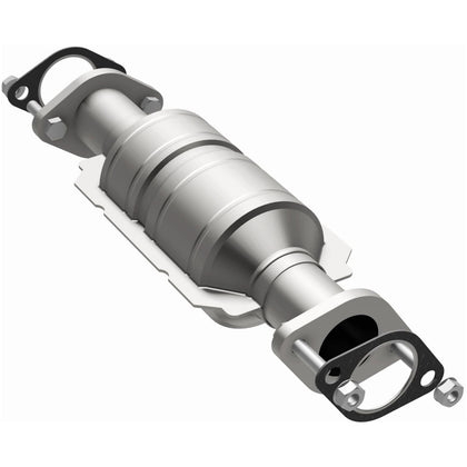 MagnaFlow OEM Grade Federal / EPA Compliant Direct-Fit Catalytic Converter 51469