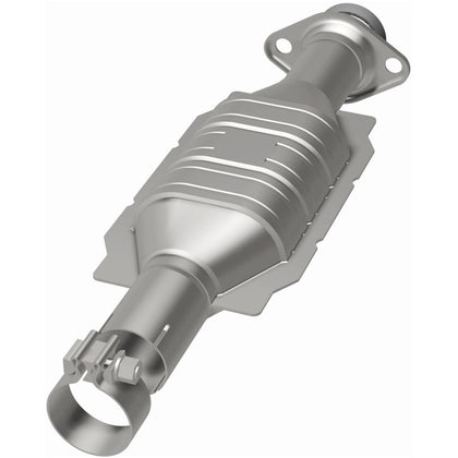 MagnaFlow OEM Grade Federal / EPA Compliant Direct-Fit Catalytic Converter 51518