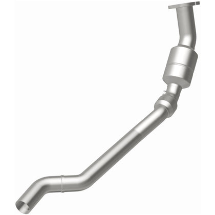 MagnaFlow OEM Grade Federal / EPA Compliant Direct-Fit Catalytic Converter 51585