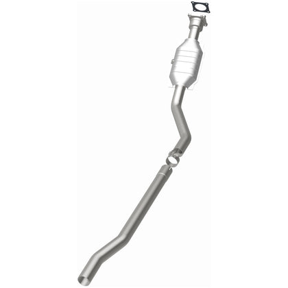 MagnaFlow 2001-2003 Chrysler Voyager 2.4L | 2001-2007 Dodge Caravan 2.4L OEM Grade Federal / EPA Compliant Direct-Fit Catalytic Converter 51614