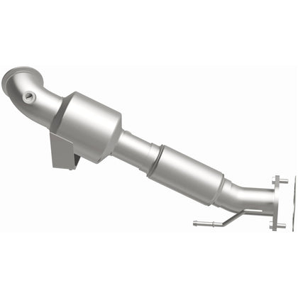MagnaFlow 2013-2018 Ford Focus 2.0L OEM Grade Federal / EPA Compliant Direct-Fit Catalytic Converter 51633