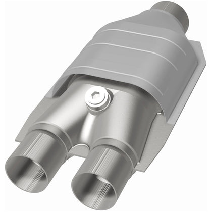 MagnaFlow OEM Grade Federal / EPA Compliant Universal Catalytic Converter 51667