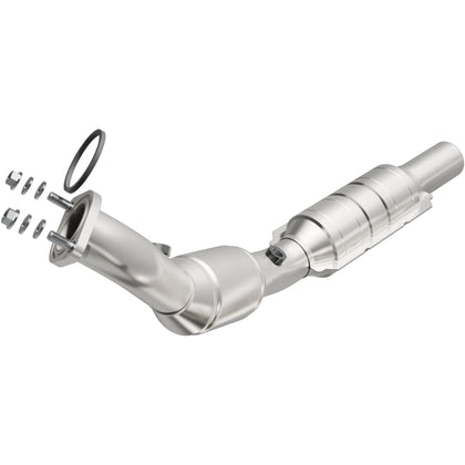 MagnaFlow 2010-2011 Chevrolet Camaro 3.6L OEM Grade Federal / EPA Compliant Direct-Fit Catalytic Converter 51673