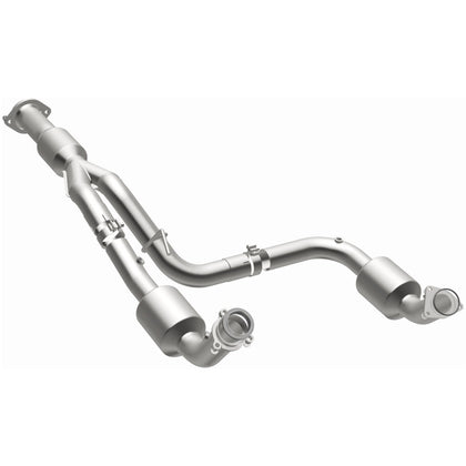MagnaFlow OEM Grade Federal / EPA Compliant Direct-Fit Catalytic Converter 51812