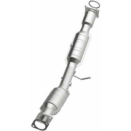 MagnaFlow 2004-2010 Volvo S40 2.4L | 2005-2010 Volvo V50 2.4L OEM Grade Federal / EPA Compliant Direct-Fit Catalytic Converter 51824