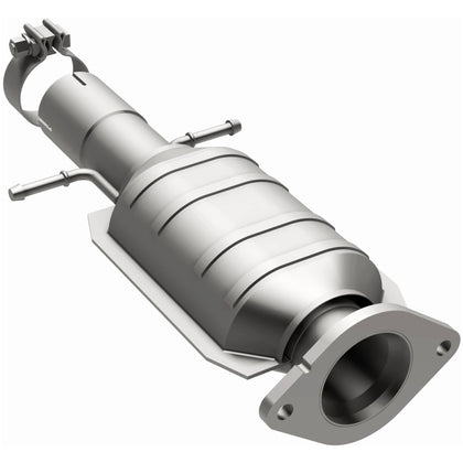 MagnaFlow OEM Grade Federal / EPA Compliant Direct-Fit Catalytic Converter 51913