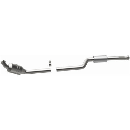 MagnaFlow OEM Grade Federal / EPA Compliant Direct-Fit Catalytic Converter 51916