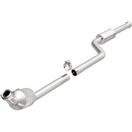 MagnaFlow 2008 Mercedes-Benz C350 3.5L | 2008-2010 Mercedes-Benz C300 3.0L OEM Grade Federal / EPA Compliant Direct-Fit Catalytic Converter 51922