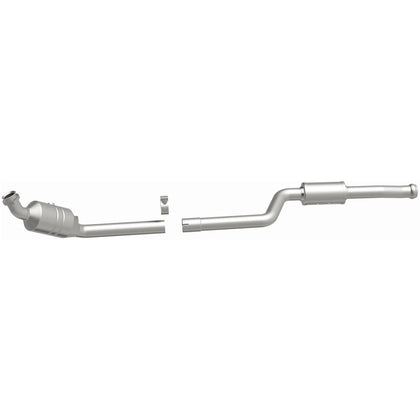 MagnaFlow 2008 Mercedes-Benz C350 3.5L | 2008-2010 Mercedes-Benz C300 3.0L OEM Grade Federal / EPA Compliant Direct-Fit Catalytic Converter 51922