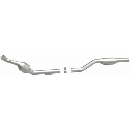 MagnaFlow OEM Grade Federal / EPA Compliant Direct-Fit Catalytic Converter 51937