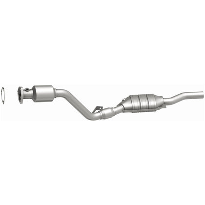 MagnaFlow OEM Grade Federal / EPA Compliant Direct-Fit Catalytic Converter 51964