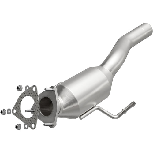 MagnaFlow 2004-2006 Porsche Cayenne 3.2L | 2004-2006 Volkswagen Touareg 3.2L OEM Grade Federal / EPA Compliant Direct-Fit Catalytic Converter 51979