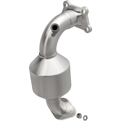MagnaFlow OEM Grade Federal / EPA Compliant Direct-Fit Catalytic Converter 52001