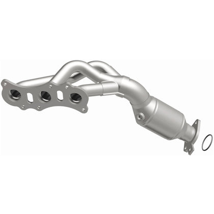 MagnaFlow 2003-2004 Toyota 4Runner 4.0L OEM Grade Federal / EPA Compliant Direct-Fit Manifold Catalytic Converter 52057