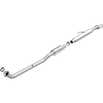 MagnaFlow 2013-2017 Toyota Avalon 2.5L | 2012-2017 Toyota Camry 2.5L OEM Grade Federal / EPA Compliant Direct-Fit Catalytic Converter 52095
