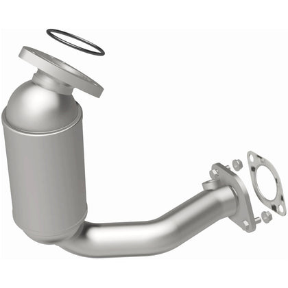MagnaFlow OEM Grade Federal / EPA Compliant Direct-Fit Catalytic Converter 52097