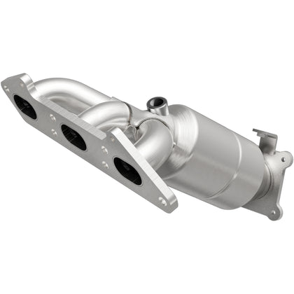 MagnaFlow 2007-2010 Volvo XC90 3.2L OEM Grade Federal / EPA Compliant Direct-Fit Manifold Catalytic Converter 52130